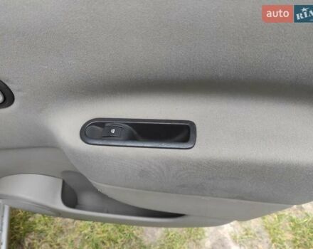 Серый Рено Сценик, объемом двигателя 1.6 л и пробегом 230 тыс. км за 4990 $, фото 37 на Automoto.ua