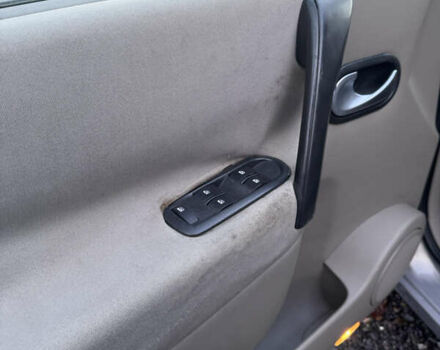 Серый Рено Сценик, объемом двигателя 1.6 л и пробегом 145 тыс. км за 5450 $, фото 4 на Automoto.ua