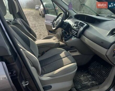 Серый Рено Сценик, объемом двигателя 1.6 л и пробегом 178 тыс. км за 4499 $, фото 27 на Automoto.ua