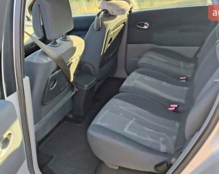 Серый Рено Сценик, объемом двигателя 1.6 л и пробегом 240 тыс. км за 5299 $, фото 11 на Automoto.ua