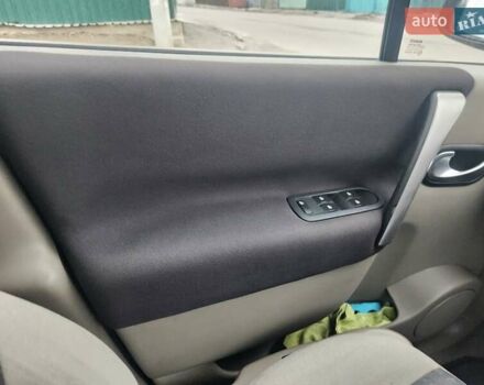 Серый Рено Сценик, объемом двигателя 1.6 л и пробегом 190 тыс. км за 4800 $, фото 25 на Automoto.ua