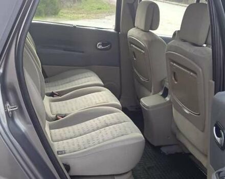 Серый Рено Сценик, объемом двигателя 1.5 л и пробегом 280 тыс. км за 3500 $, фото 27 на Automoto.ua