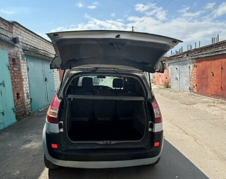 Серый Рено Сценик, объемом двигателя 1.6 л и пробегом 298 тыс. км за 4300 $, фото 5 на Automoto.ua