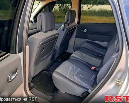 Серый Рено Сценик, объемом двигателя 1.5 л и пробегом 244 тыс. км за 4500 $, фото 6 на Automoto.ua