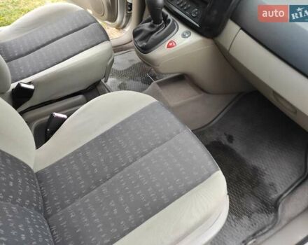 Серый Рено Сценик, объемом двигателя 1.6 л и пробегом 230 тыс. км за 4990 $, фото 41 на Automoto.ua