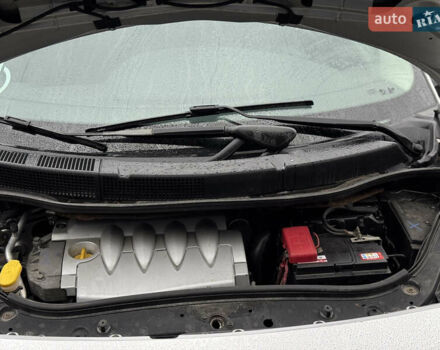 Серый Рено Сценик, объемом двигателя 1.6 л и пробегом 129 тыс. км за 5300 $, фото 52 на Automoto.ua