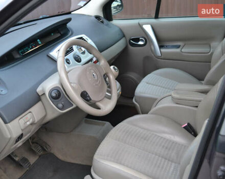 Сірий Рено Сценік, об'ємом двигуна 1.6 л та пробігом 173 тис. км за 4500 $, фото 10 на Automoto.ua