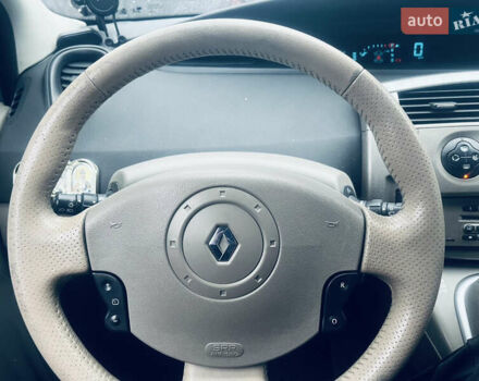 Серый Рено Сценик, объемом двигателя 2 л и пробегом 153 тыс. км за 5150 $, фото 15 на Automoto.ua