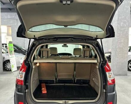 Серый Рено Сценик, объемом двигателя 1.56 л и пробегом 175 тыс. км за 5699 $, фото 18 на Automoto.ua