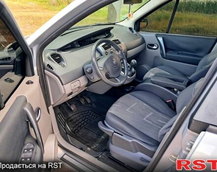 Серый Рено Сценик, объемом двигателя 1.5 л и пробегом 244 тыс. км за 4500 $, фото 5 на Automoto.ua