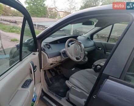 Сірий Рено Сценік, об'ємом двигуна 1.6 л та пробігом 220 тис. км за 5700 $, фото 3 на Automoto.ua