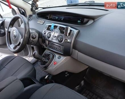 Серый Рено Сценик, объемом двигателя 1.6 л и пробегом 362 тыс. км за 4800 $, фото 8 на Automoto.ua