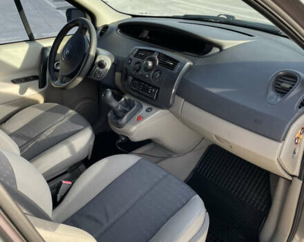 Серый Рено Сценик, объемом двигателя 1.6 л и пробегом 286 тыс. км за 5250 $, фото 17 на Automoto.ua