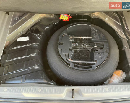 Серый Рено Сценик, объемом двигателя 1.6 л и пробегом 286 тыс. км за 5250 $, фото 14 на Automoto.ua