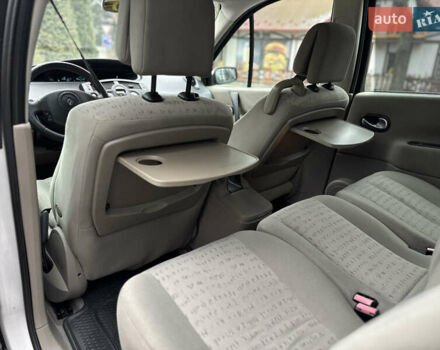 Серый Рено Сценик, объемом двигателя 1.6 л и пробегом 237 тыс. км за 4850 $, фото 41 на Automoto.ua