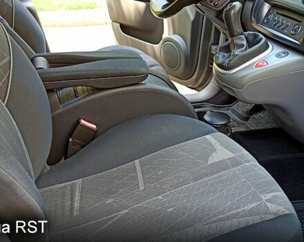 Серый Рено Сценик, объемом двигателя 1.6 л и пробегом 237 тыс. км за 5200 $, фото 6 на Automoto.ua