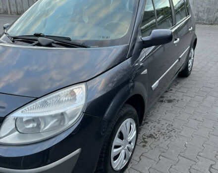 Рено Сценік 2005 у Житомирі на Automoto.ua Сірий Рено Сценік, об'ємом двигуна 1.6 л та пробігом 213 тис. км за 4900 $, фото 2 на Automoto.ua