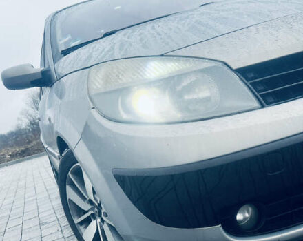 Серый Рено Сценик, объемом двигателя 2 л и пробегом 153 тыс. км за 5150 $, фото 2 на Automoto.ua