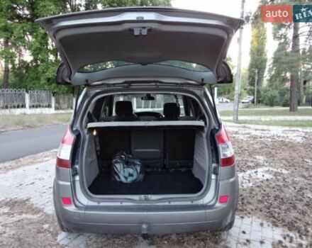 Сірий Рено Сценік, об'ємом двигуна 1.6 л та пробігом 237 тис. км за 5400 $, фото 16 на Automoto.ua