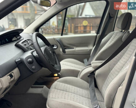 Серый Рено Сценик, объемом двигателя 1.6 л и пробегом 237 тыс. км за 4850 $, фото 21 на Automoto.ua