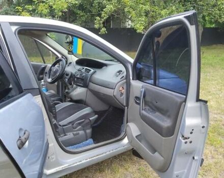 Серый Рено Сценик, объемом двигателя 1.6 л и пробегом 180 тыс. км за 3300 $, фото 9 на Automoto.ua