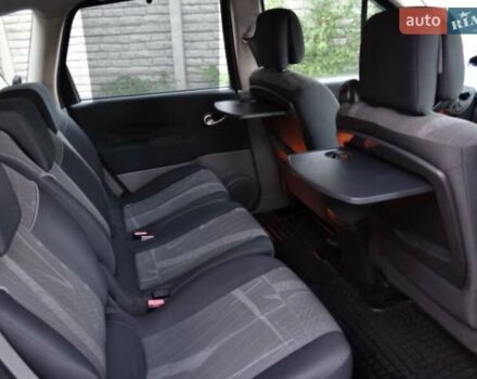 Сірий Рено Сценік, об'ємом двигуна 1.6 л та пробігом 237 тис. км за 5400 $, фото 23 на Automoto.ua