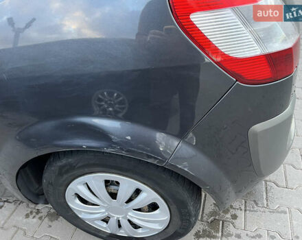 Рено Сценік 2005 у Житомирі на Automoto.ua Сірий Рено Сценік, об'ємом двигуна 1.6 л та пробігом 213 тис. км за 4900 $, фото 9 на Automoto.ua