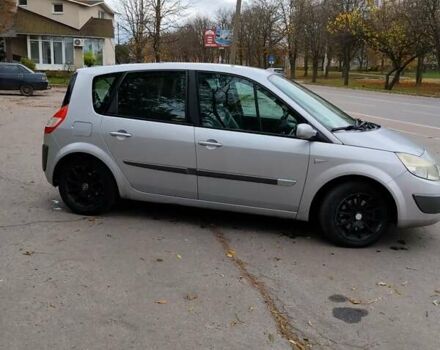 Серый Рено Сценик, объемом двигателя 2 л и пробегом 240 тыс. км за 5700 $, фото 3 на Automoto.ua