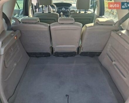 Серый Рено Сценик, объемом двигателя 1.6 л и пробегом 240 тыс. км за 4750 $, фото 13 на Automoto.ua