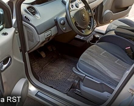 Серый Рено Сценик, объемом двигателя 1.6 л и пробегом 237 тыс. км за 5200 $, фото 3 на Automoto.ua