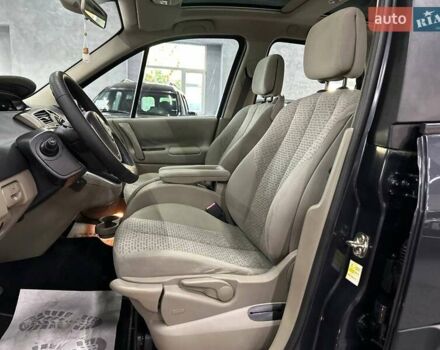 Серый Рено Сценик, объемом двигателя 1.56 л и пробегом 175 тыс. км за 5699 $, фото 10 на Automoto.ua