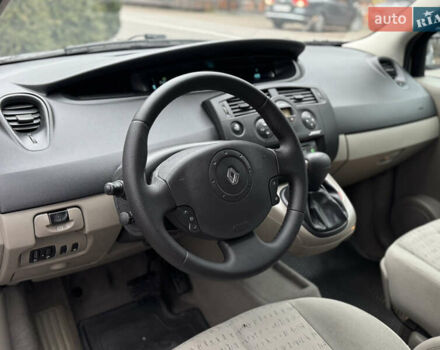 Серый Рено Сценик, объемом двигателя 1.6 л и пробегом 237 тыс. км за 4850 $, фото 19 на Automoto.ua