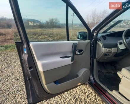 Серый Рено Сценик, объемом двигателя 1.6 л и пробегом 178 тыс. км за 4499 $, фото 14 на Automoto.ua