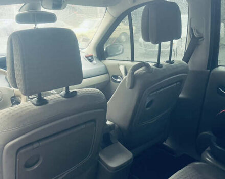 Серый Рено Сценик, объемом двигателя 2 л и пробегом 153 тыс. км за 5150 $, фото 20 на Automoto.ua