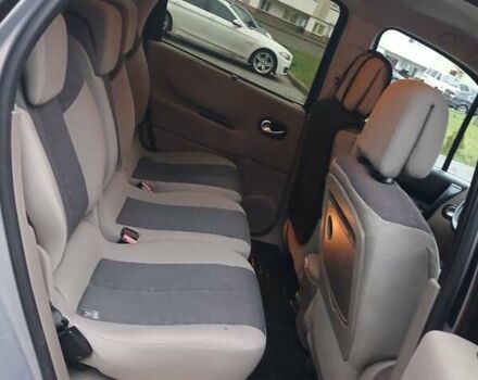 Серый Рено Сценик, объемом двигателя 1.5 л и пробегом 300 тыс. км за 4000 $, фото 8 на Automoto.ua