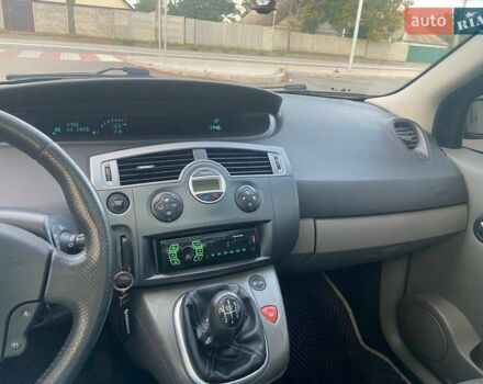 Сірий Рено Сценік, об'ємом двигуна 1.6 л та пробігом 279 тис. км за 4900 $, фото 7 на Automoto.ua