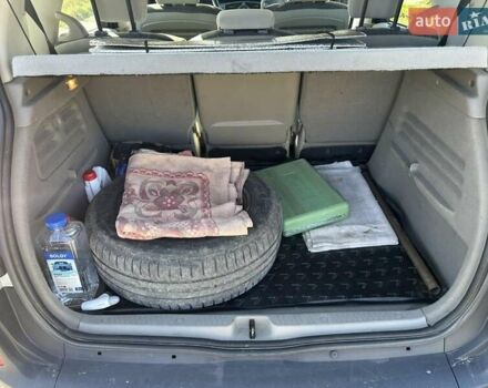 Серый Рено Сценик, объемом двигателя 1.6 л и пробегом 250 тыс. км за 4700 $, фото 11 на Automoto.ua