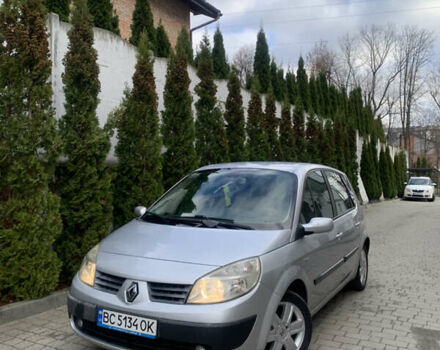Серый Рено Сценик, объемом двигателя 1.6 л и пробегом 300 тыс. км за 2950 $, фото 1 на Automoto.ua