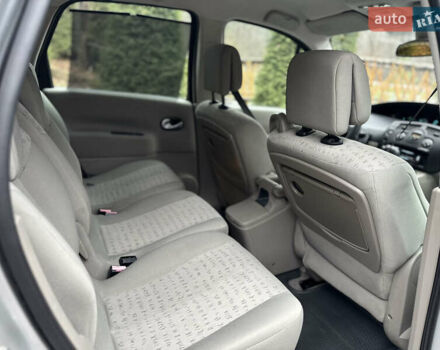 Серый Рено Сценик, объемом двигателя 1.6 л и пробегом 237 тыс. км за 4850 $, фото 36 на Automoto.ua