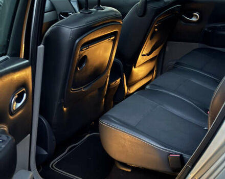 Серый Рено Сценик, объемом двигателя 1.6 л и пробегом 211 тыс. км за 6000 $, фото 11 на Automoto.ua