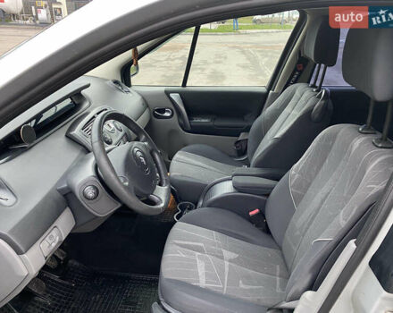 Серый Рено Сценик, объемом двигателя 1.9 л и пробегом 295 тыс. км за 4400 $, фото 14 на Automoto.ua