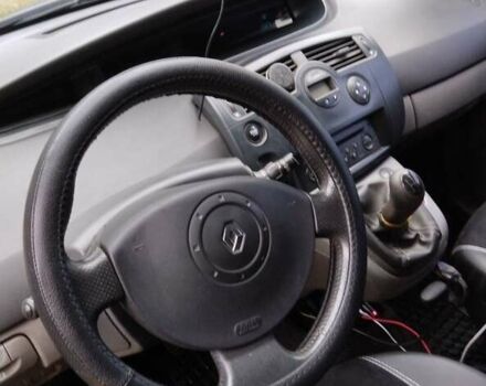 Серый Рено Сценик, объемом двигателя 1.6 л и пробегом 180 тыс. км за 3300 $, фото 1 на Automoto.ua