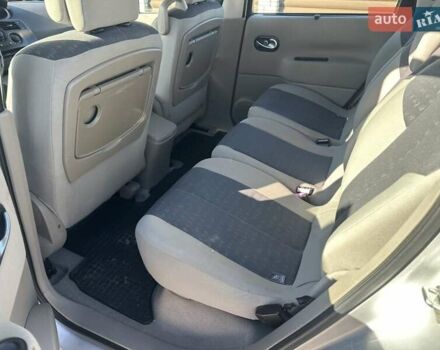 Серый Рено Сценик, объемом двигателя 1.6 л и пробегом 250 тыс. км за 4700 $, фото 12 на Automoto.ua