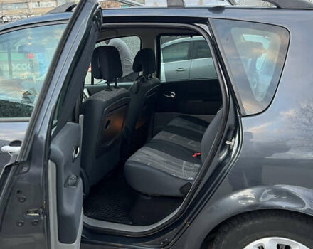 Рено Сценік 2005 у Житомирі на Automoto.ua Сірий Рено Сценік, об'ємом двигуна 1.6 л та пробігом 213 тис. км за 4900 $, фото 21 на Automoto.ua