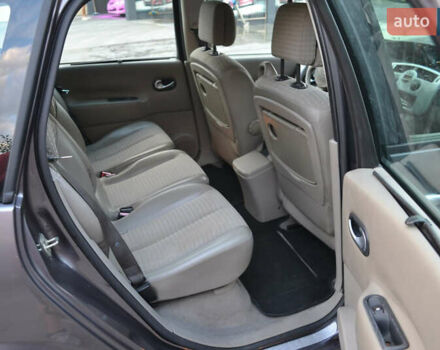 Сірий Рено Сценік, об'ємом двигуна 1.6 л та пробігом 173 тис. км за 4500 $, фото 16 на Automoto.ua