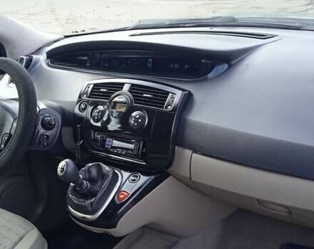 Серый Рено Сценик, объемом двигателя 1.5 л и пробегом 280 тыс. км за 3500 $, фото 29 на Automoto.ua