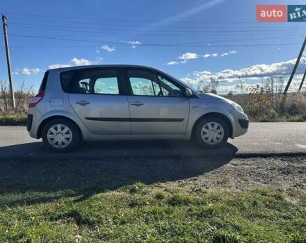 Серый Рено Сценик, объемом двигателя 1.6 л и пробегом 250 тыс. км за 4700 $, фото 5 на Automoto.ua