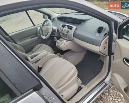 Серый Рено Сценик, объемом двигателя 1.9 л и пробегом 215 тыс. км за 4700 $, фото 9 на Automoto.ua