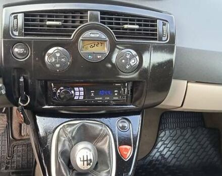 Серый Рено Сценик, объемом двигателя 1.5 л и пробегом 280 тыс. км за 3500 $, фото 21 на Automoto.ua