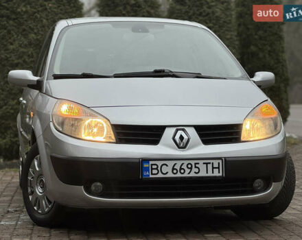 Серый Рено Сценик, объемом двигателя 1.6 л и пробегом 237 тыс. км за 4850 $, фото 6 на Automoto.ua
